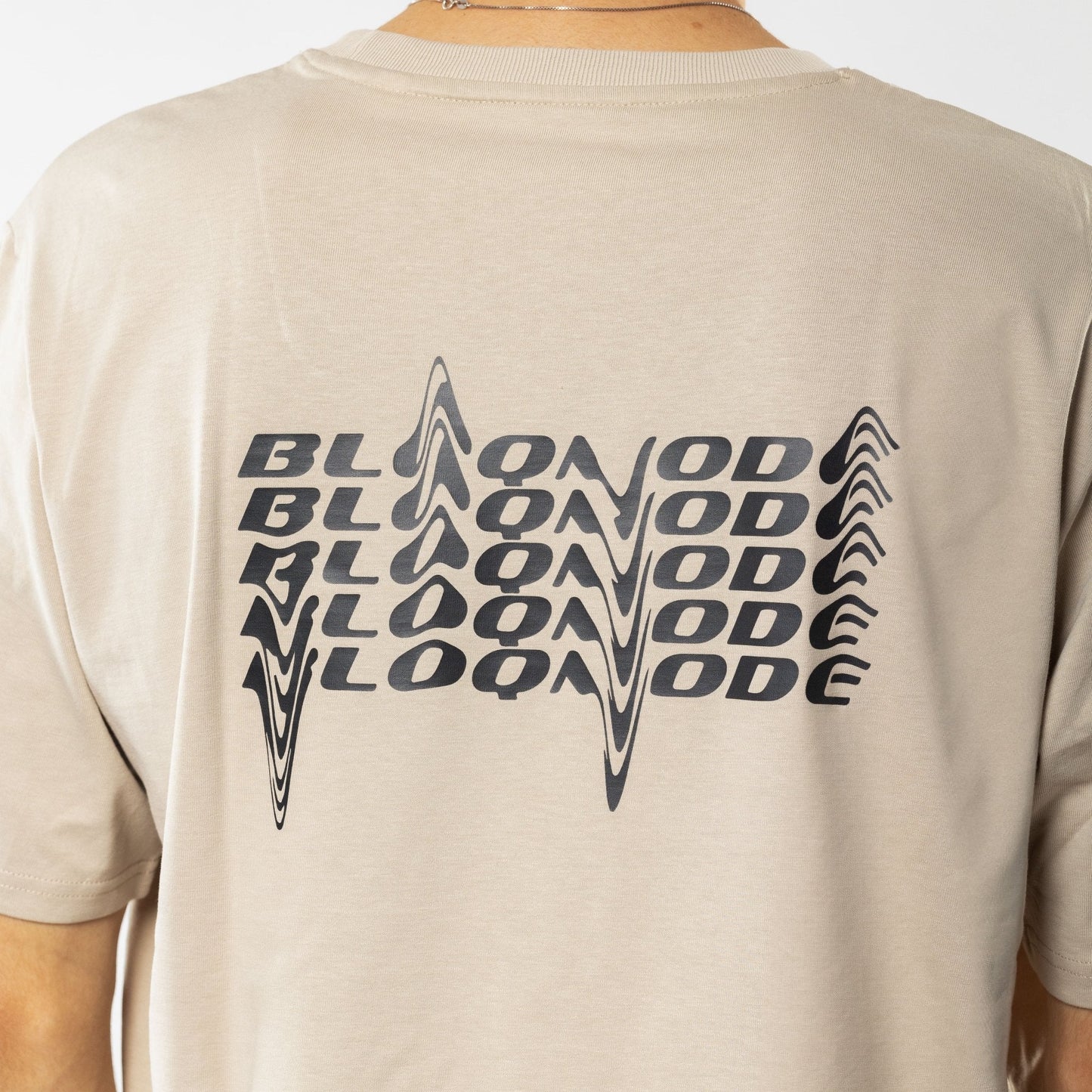 T-SHIRT BACKPRINT - bloqmode